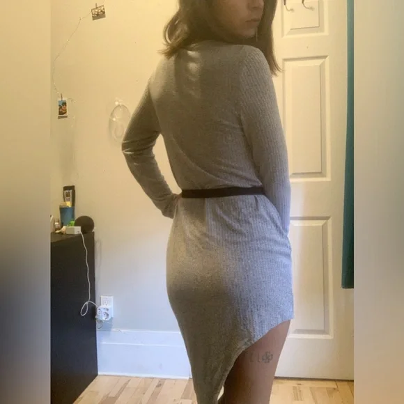 Robe - Picture 3 of 5